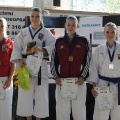 vlevo Veronika Kopečná - 2.místo, vpravo Petra a Kateřina Žídkovi - 3.místo