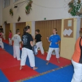 v modrém tričku Dominika Šabová