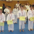 1.místo Nicole Michalicová (2. zleva) a 3.místo Ondřej Solnička (1.zprava)